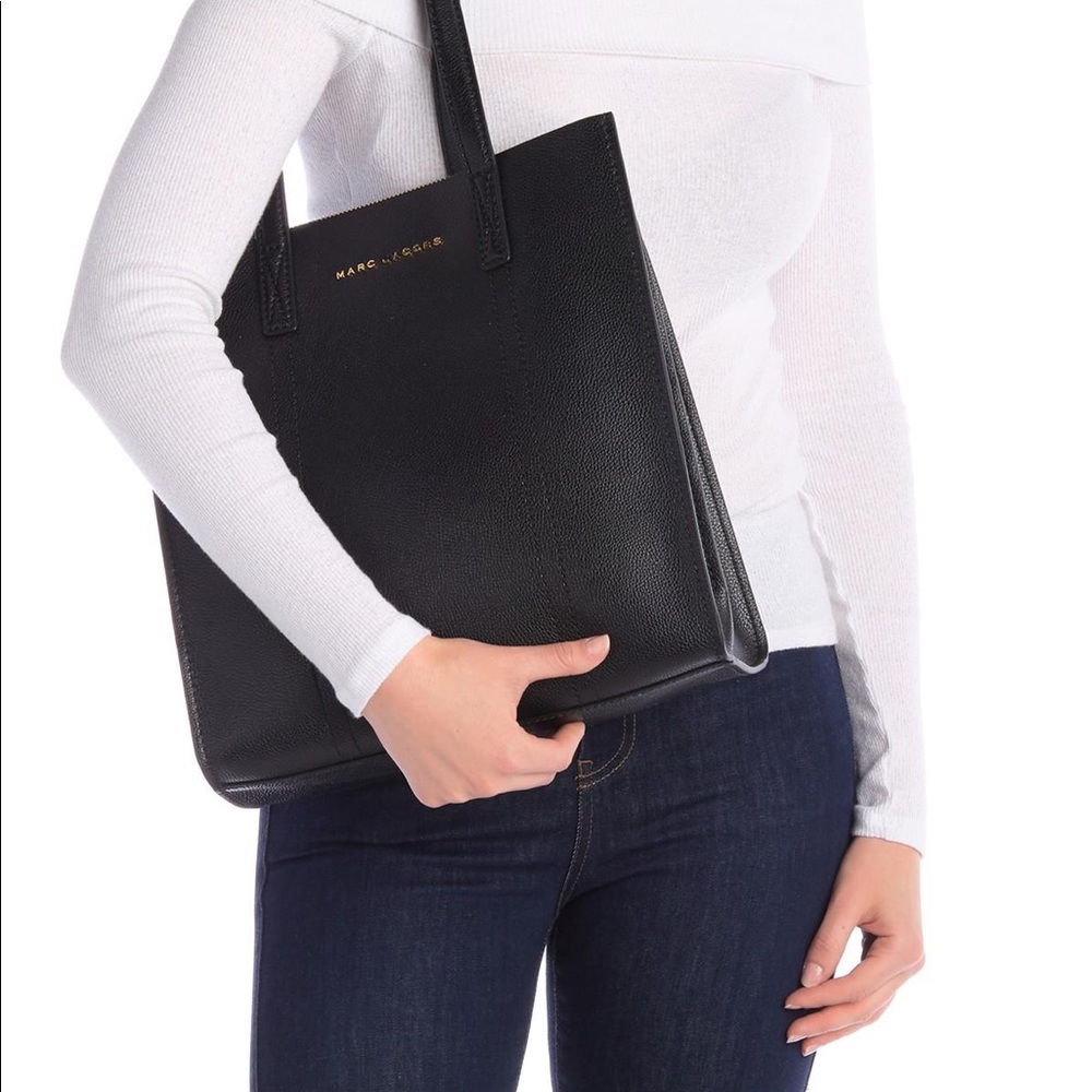 NWT MARC JACOBS BLACK REPEAT LEATHER TOTE